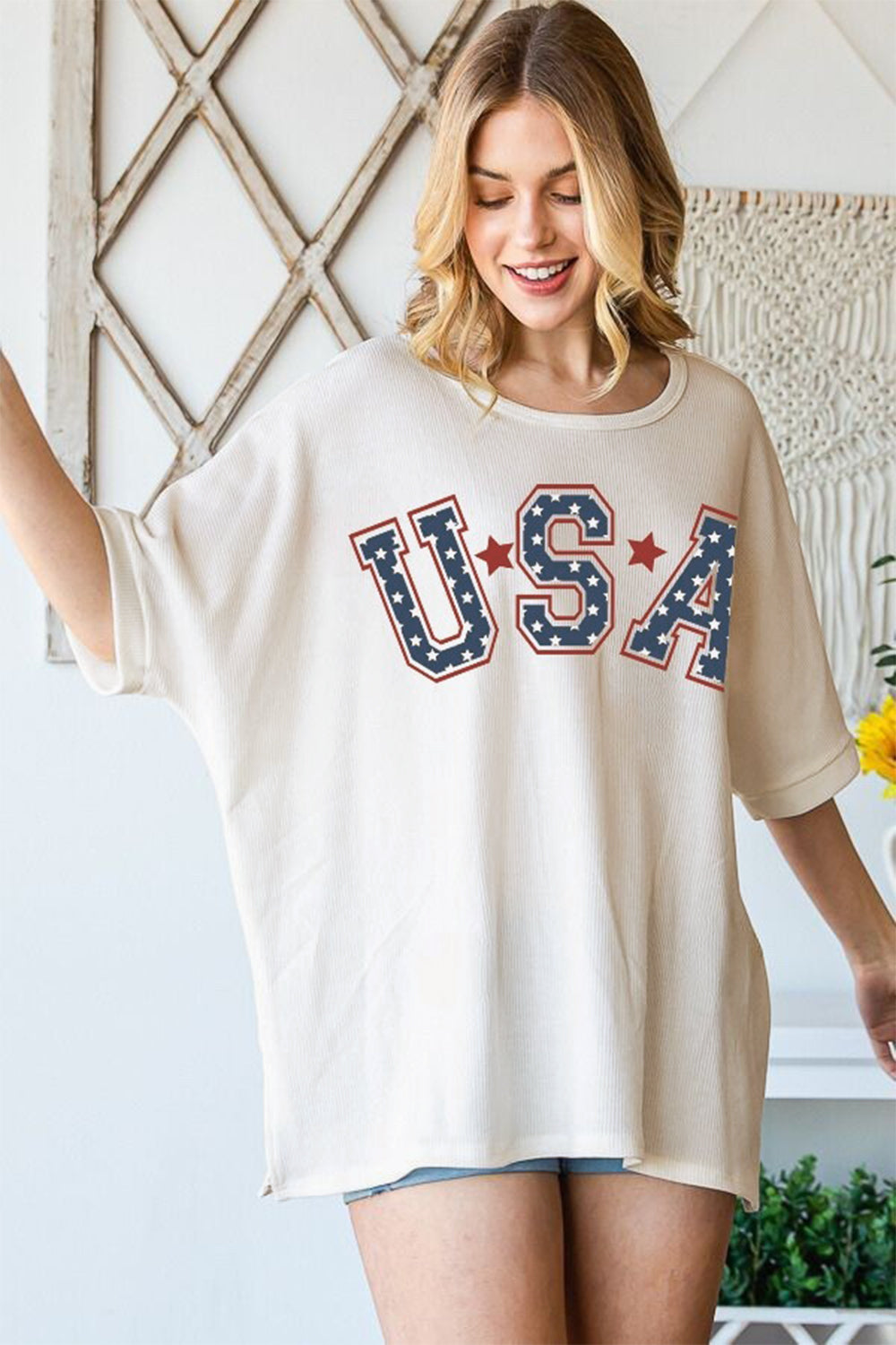 The USA Graphic Round Neck T-Shirt