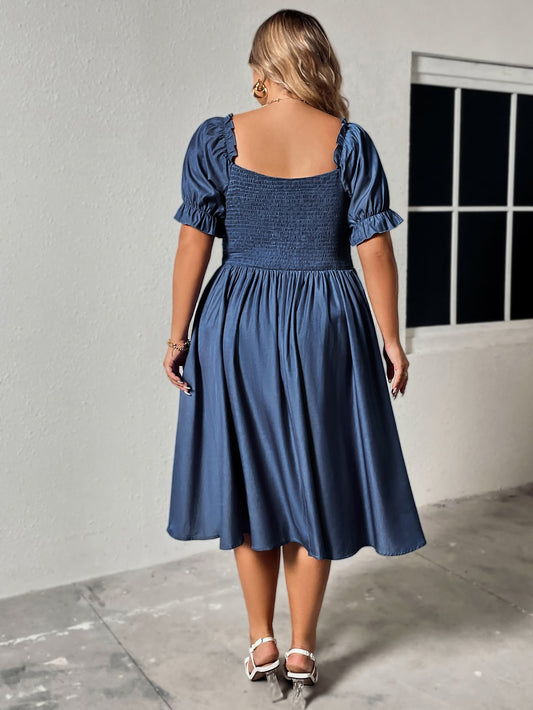 The Perfectly Plus Sized Ruched Sweetheart Neck Dress