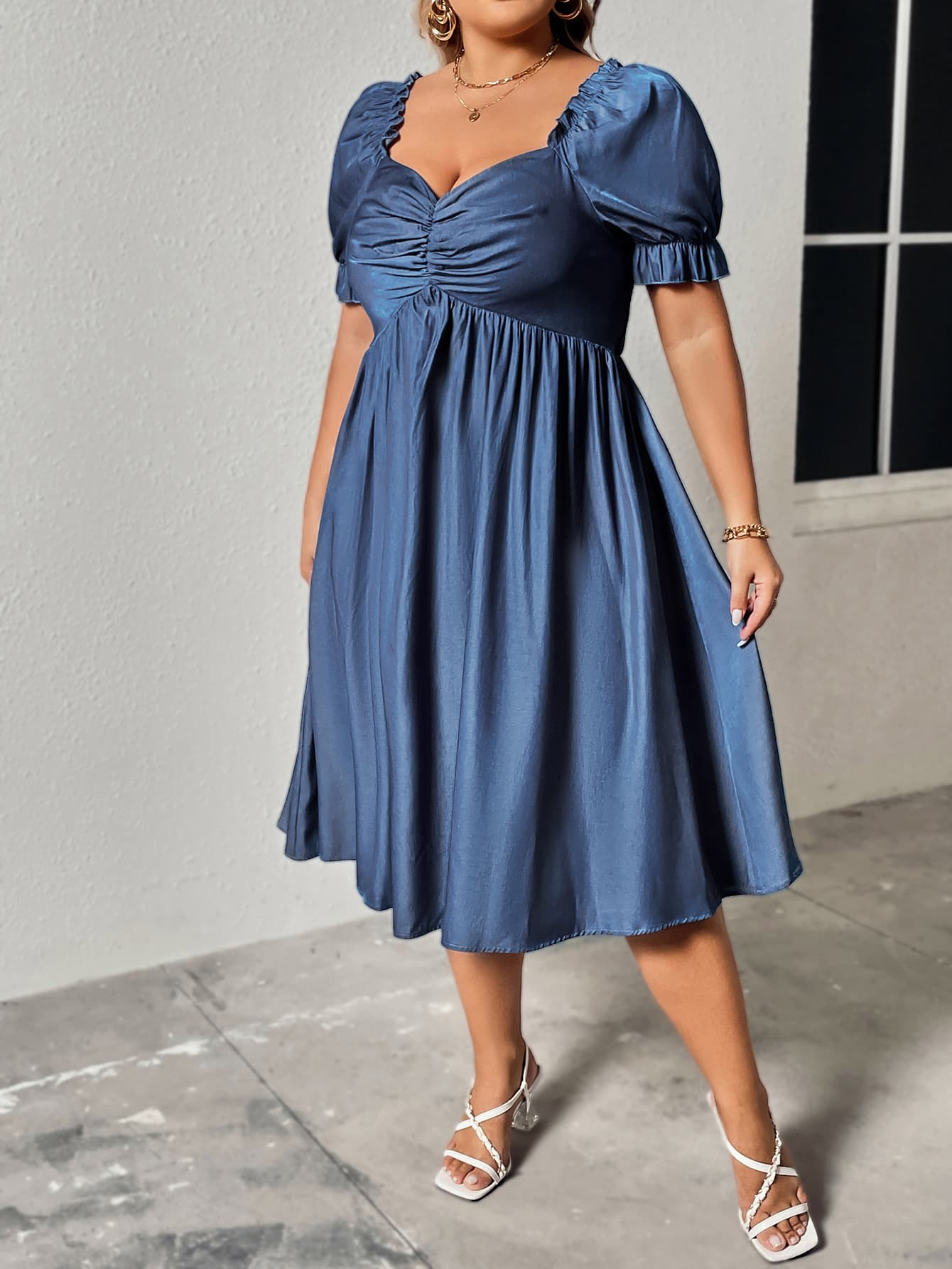 The Perfectly Plus Sized Ruched Sweetheart Neck Dress