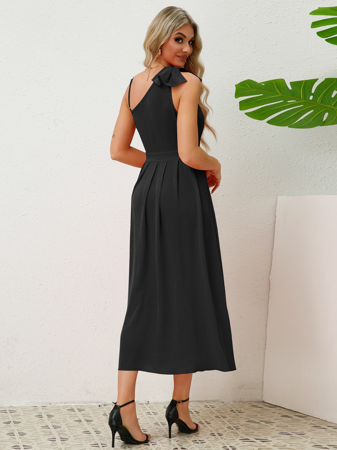 The One-Shoulder Bow Dress